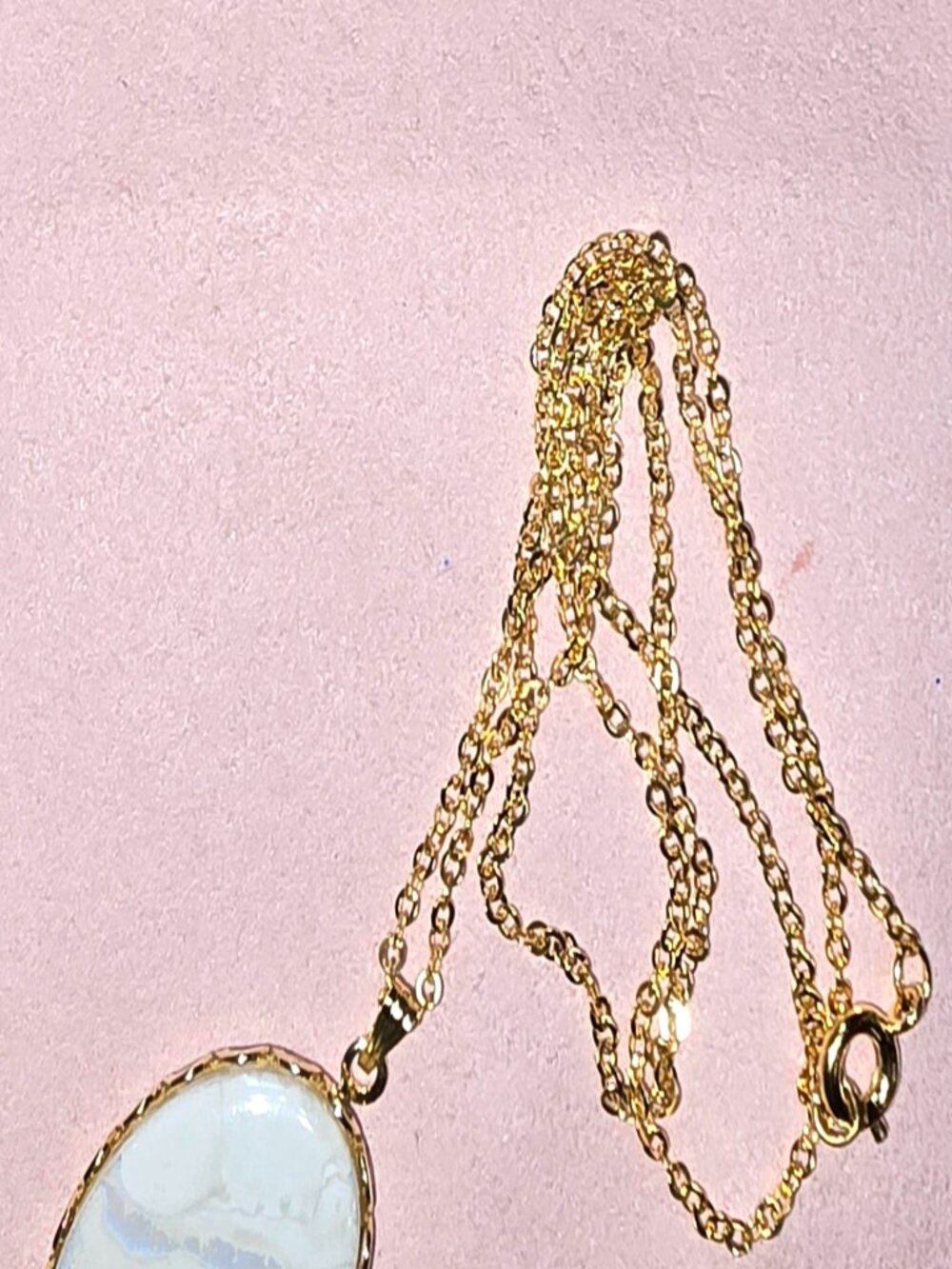 Vintage Gold Tone Iridescent Faux Opal Cabochon Pendant Necklace Clip-On Earring - Picture 2 of 9